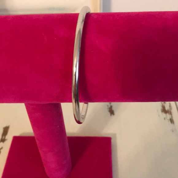 Monet Jewelry - Monet silver bangle 1/4” wide